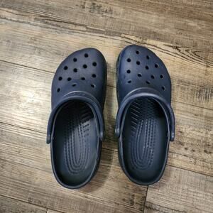 Classic Crocs dark blue size W8/M6  Pre-owned in good condition SH1
